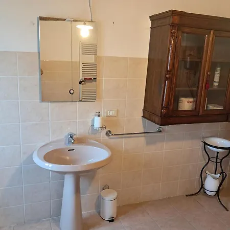 La Cavina 83 Localita Fantella Nyaraló