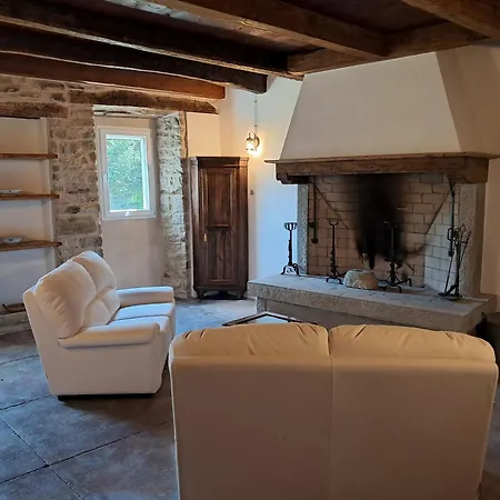 La Cavina 83 Localita Fantella *