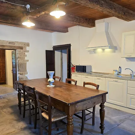 بيت للعطل La Cavina 83 Localita Fantella