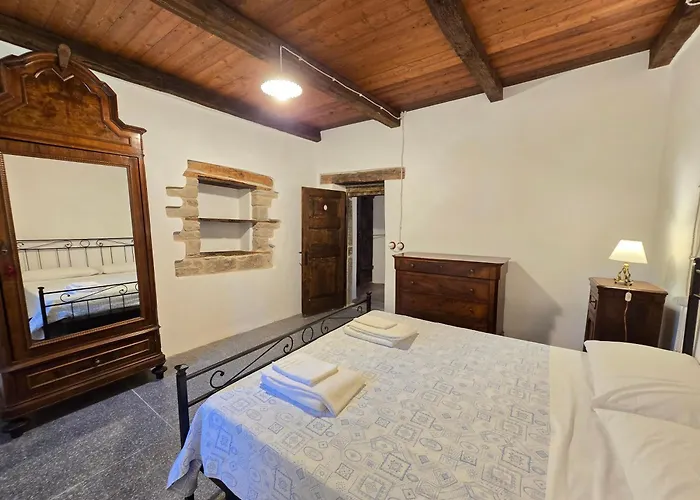 La Cavina 83 Localita Fantella 펜션 *